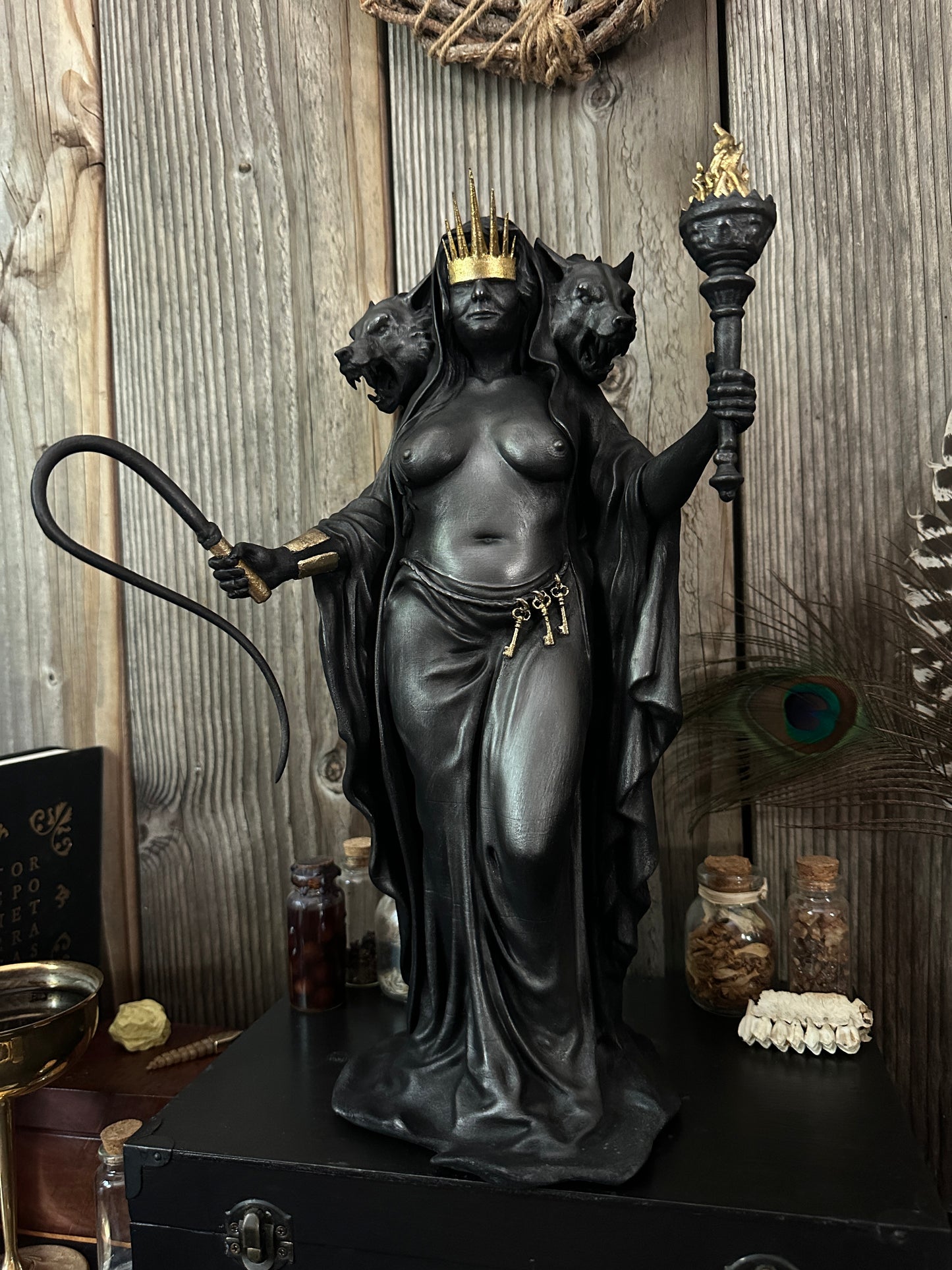 Hekate Mastigophoros, She Who Carries the Whip - (40 cm / ≈ 15.7 inches)