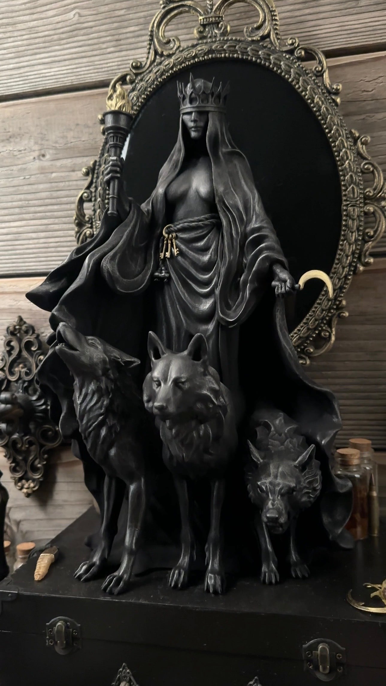 Hekate Enodia, She of The Crossroads