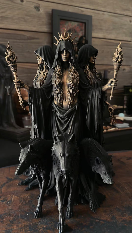 Hekate Propolos, She Who Walks Beside