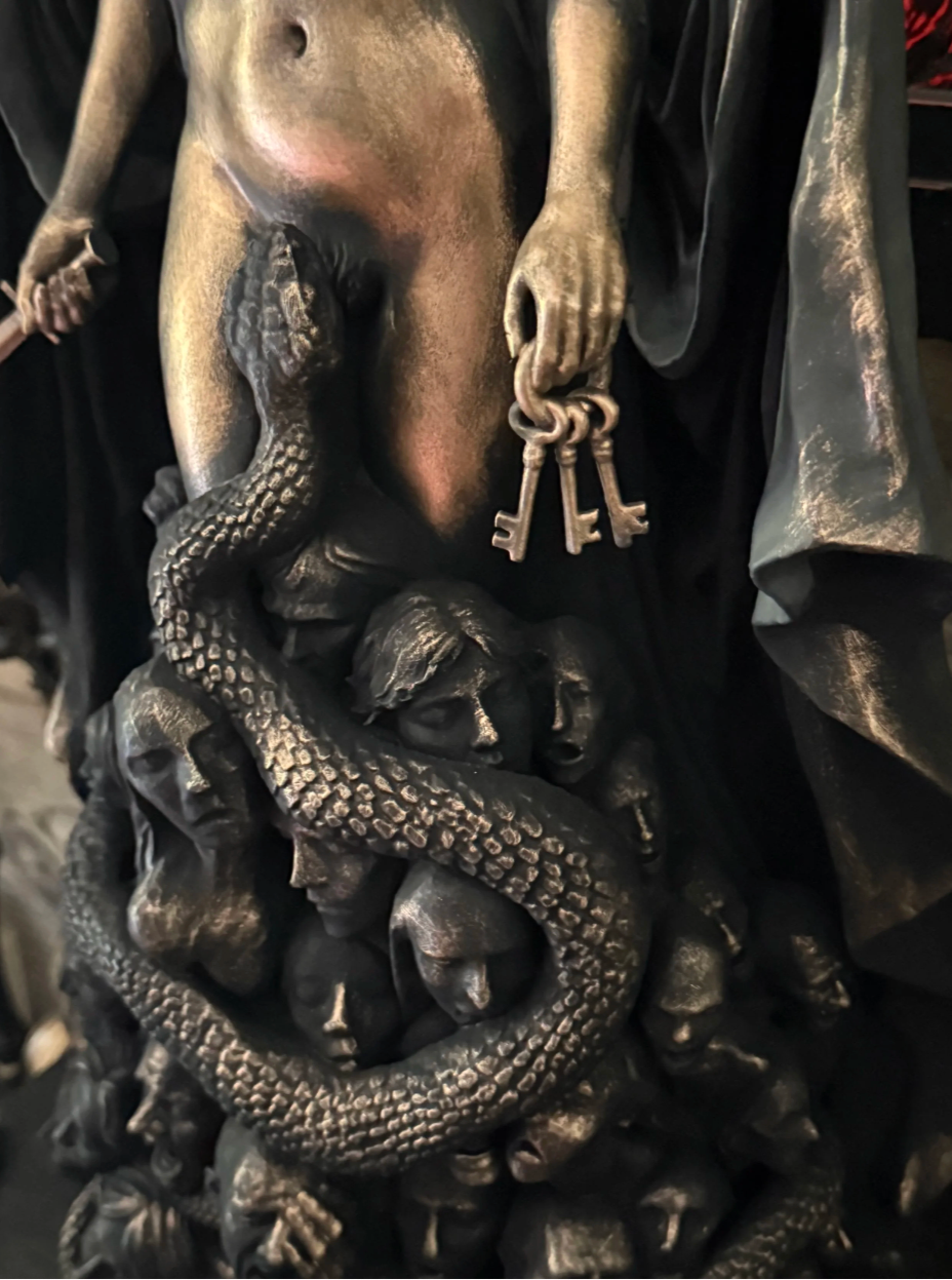 Hekate Chthonia, The Mother of the Hidden Ways